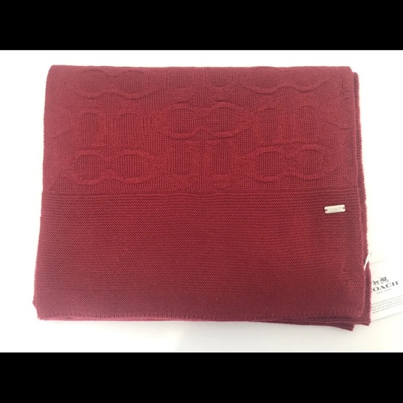 NWT COACH EMBOSSED SIGNATURE KNIT SCARF F32711 BRIGHT RED - Picture 1 of 10